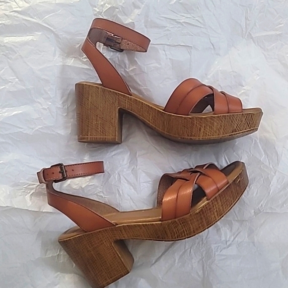 Xappeal Shoes - Ankle Strap Sandals Size 8 Tan Brown Casual Platform Heel EUC